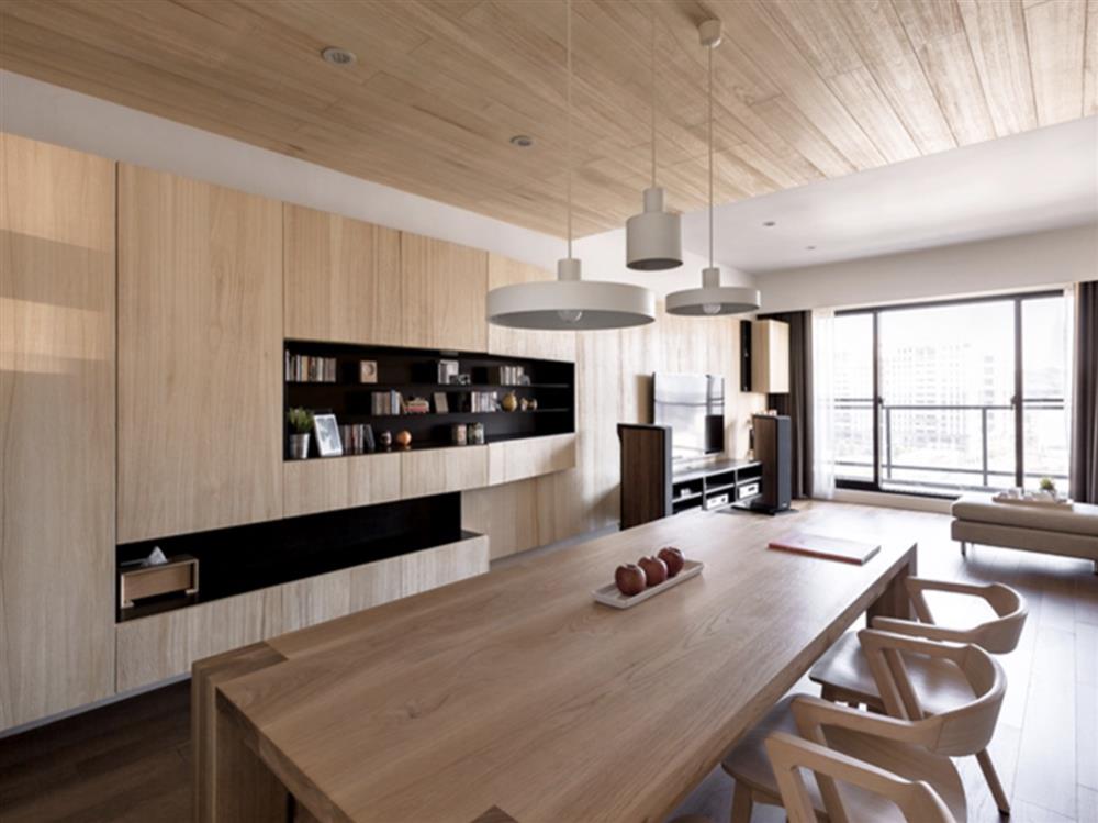 Trần nhựa có thiết kế thông minh và nhẹ nhàng